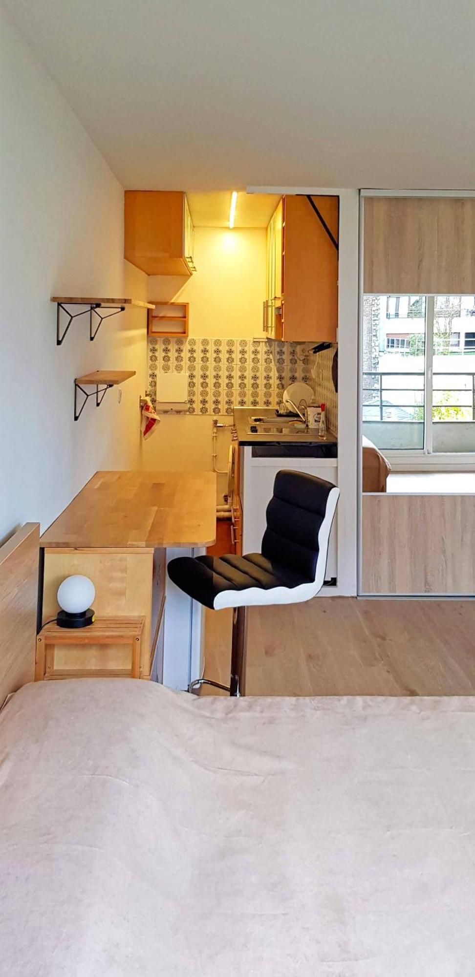 Chic Parisian Studio Retreat Bright Spacious And Secure Parking المظهر الخارجي الصورة